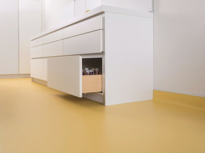  Pavimento in PVC con sguscia